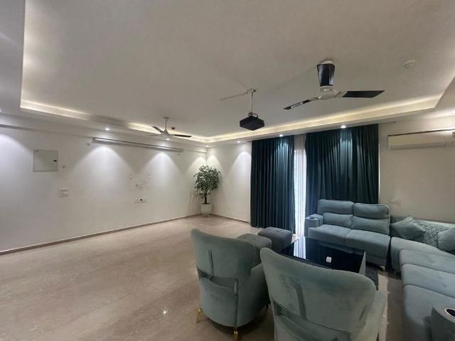 Resale | 3 BHK + Pooja Room,Servant Room 2190 Sq.Ft. Apartment in ACE Parkway