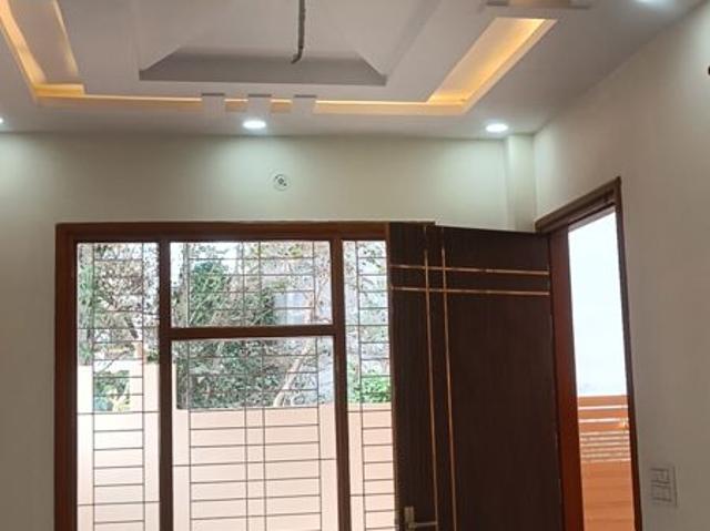 Resale | 3 BHK + Pooja Room,Servant Room 2700 Sq.Ft. Villa in K C Residency