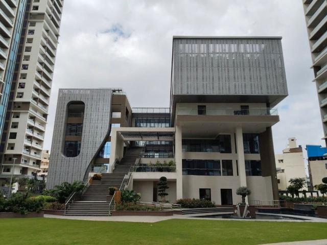 Resale | 3 BHK + Pooja Room,Servant Room 2876 Sq.Ft. Apartment in Aparna One