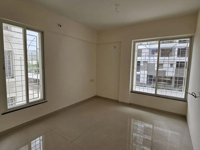 Resale | 3 BHK + Pooja Room,Servant Room 920 Sq.Ft. Apartment in Miracle Aero East