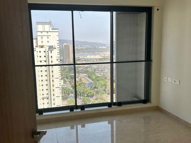 Resale | 3 BHK + Pooja Room,Servant Room,Extra Room 1082 Sq.Ft. Apartment in Dosti Eastern Bay Phase 3