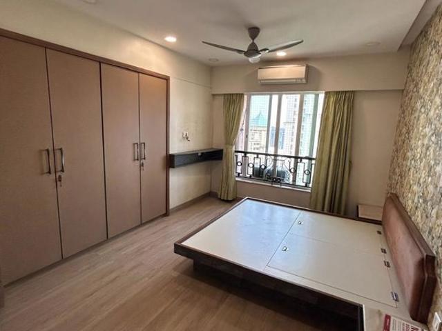 Resale | 3 BHK + Pooja Room,Servant Room,Extra Room 1550 Sq.Ft. Apartment in Hiranandani Meadows