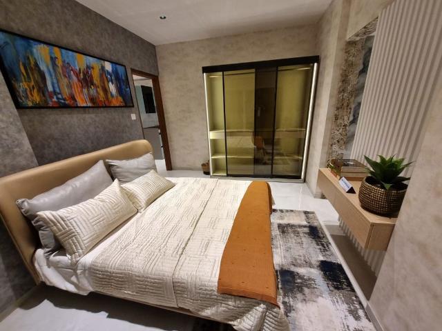 Resale | 3 BHK + Pooja Room,Servant Room,Extra Room,Store Room 1516 Sq.Ft. Apartment in Godrej Sky Terraces