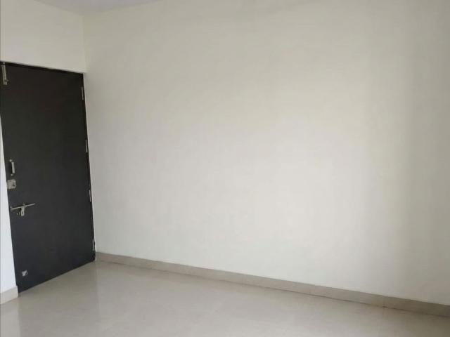 Resale | 3 BHK + Pooja Room,Servant Room,Study Room 825 Sq.Ft. Apartment in Runwal Pearl