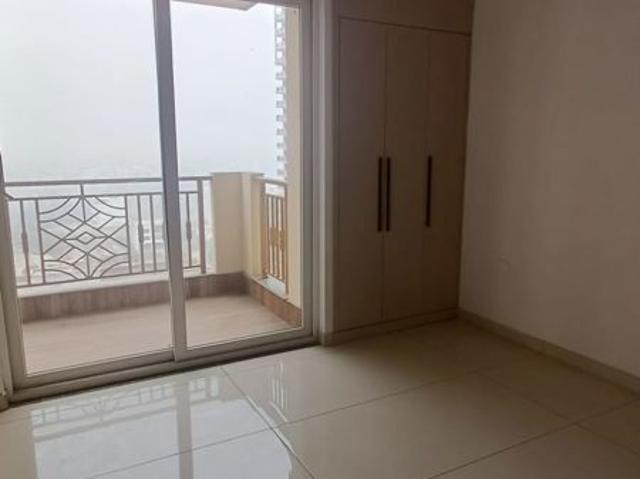 Resale | 3 BHK + Pooja Room,Servant Room,Study Room 1550 Sq.Ft. Apartment in Sector 82