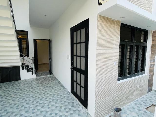 Resale | 3 BHK + Pooja Room,Servant Room,Study Room 1650 Sq.Ft. Independent House in Matiyari