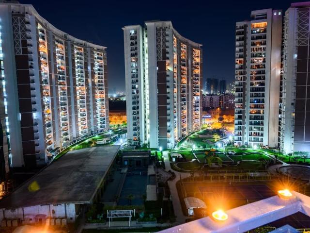 Resale | 3 BHK + Pooja Room,Servant Room,Study Room 1710 Sq.Ft. Apartment in Great Value Sharanam
