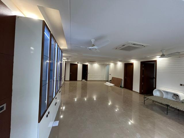 Resale | 3 BHK + Pooja Room,Servant Room,Study Room 1806 Sq.Ft. Apartment in Smart World 113