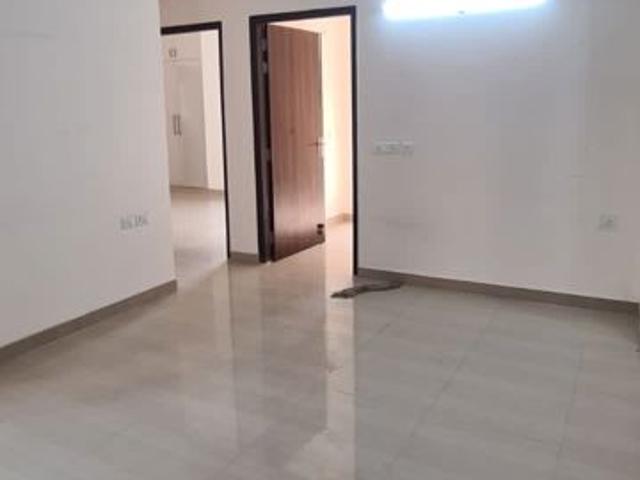 Resale | 3 BHK + Pooja Room,Servant Room,Study Room 1935 Sq.Ft. Independent House in DLF Phase II