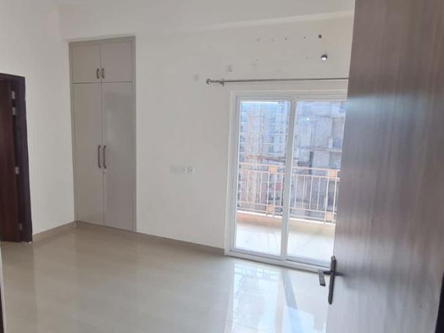Resale | 3 BHK + Pooja Room,Servant Room,Study Room 1935 Sq.Ft. Independent House in DLF Phase II