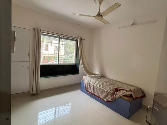Resale | 3 BHK + Pooja Room,Servant Room,Study Room 2000 Sq.Ft. Independent House in DLF Phase II