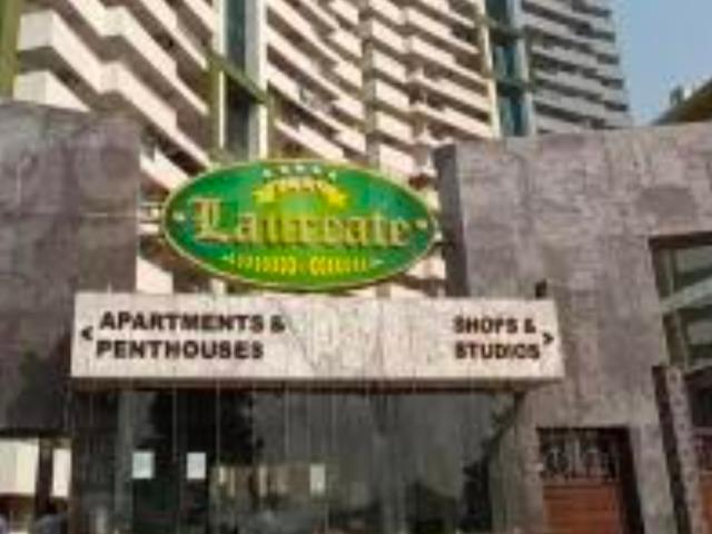 Resale | 3 BHK + Pooja Room,Servant Room,Study Room 3205 Sq.Ft. Apartment in Parx Laureate