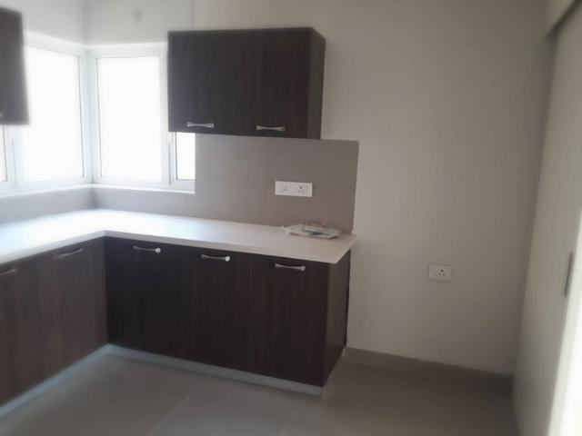 Resale | 3 BHK + Pooja Room,Servant Room,Study Room,Basement,Store Room 1727 Sq.Ft. Apartment in Ireo The Corridors