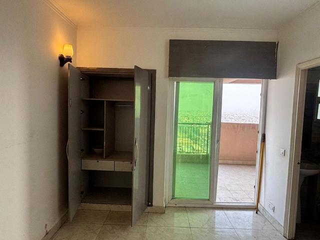 Resale | 3 BHK + Pooja Room,Servant Room,Study Room,Extra Room,Basement,Store Room 1195 Sq.Ft. Apartment in Gaurs Siddhartham