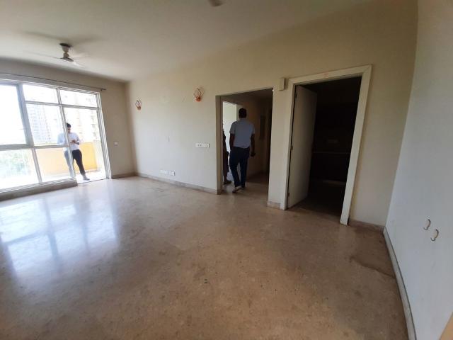 Resale | 3 BHK + Pooja Room,Servant Room,Study Room,Extra Room,Basement,Store Room 1650 Sq.Ft. Apartment in Emaar Emerald Floors Premier