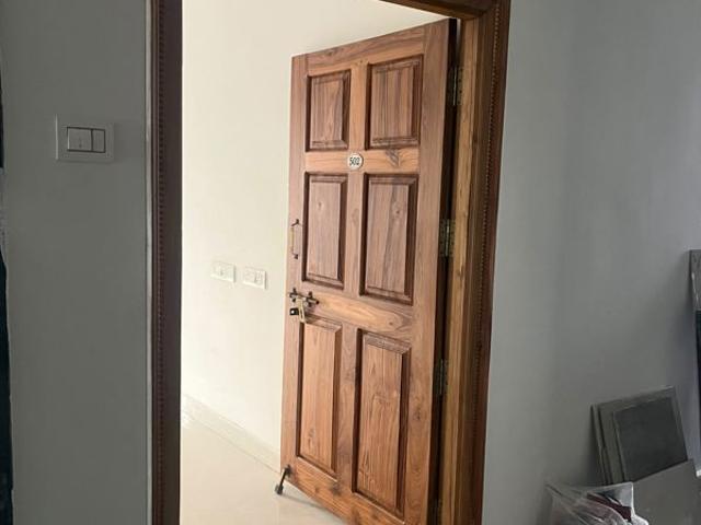 Resale | 3 BHK + Pooja Room,Servant Room,Study Room,Extra Room,Basement,Store Room 1650 Sq.Ft. Apartment in LB Nagar