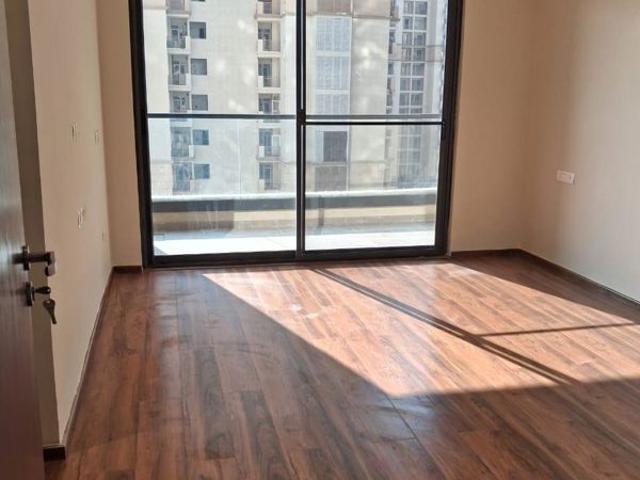 Resale | 3 BHK + Pooja Room,Servant Room,Study Room,Extra Room,Basement,Store Room 2601 Sq.Ft. Apartment in Sector 82 A