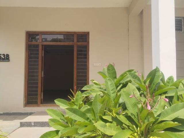 Resale | 3 BHK + Pooja Room,Servant Room,Study Room,Extra Room,Basement 2485 Sq.Ft. Villa in Sri Mytri Aavasa