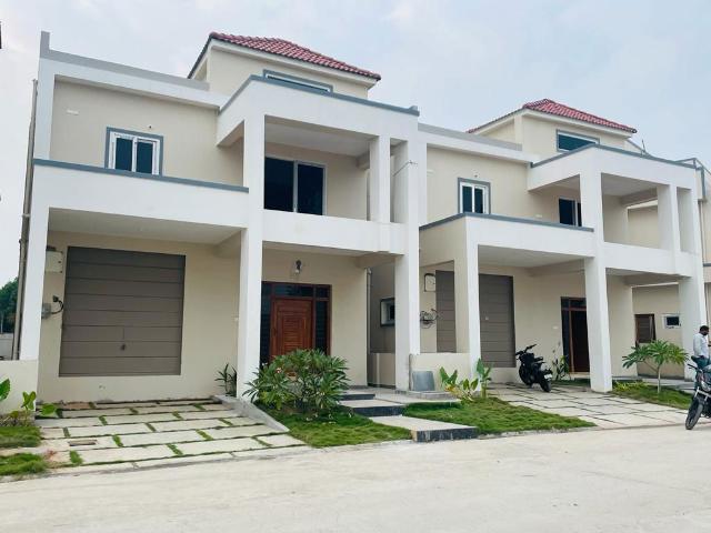Resale | 3 BHK + Pooja Room,Servant Room,Study Room,Extra Room,Store Room 2388 Sq.Ft. Villa in Sri Mytri Aavasa