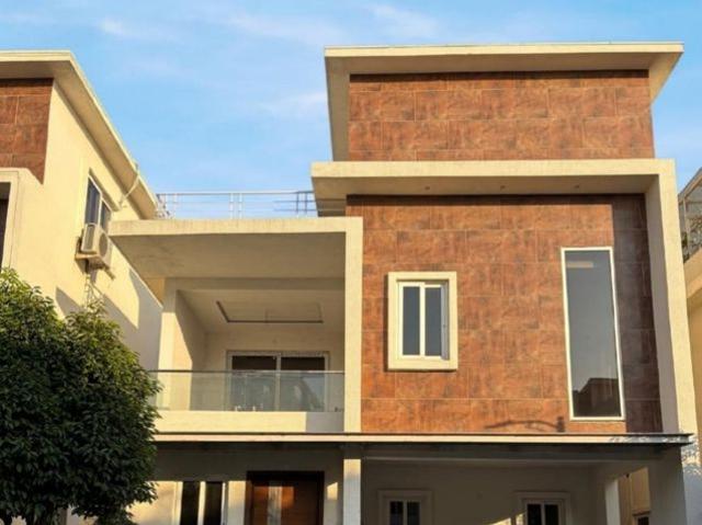Resale | 3 BHK + Pooja Room,Servant Room,Study Room,Extra Room,Store Room 3400 Sq.Ft. Villa in Kollur