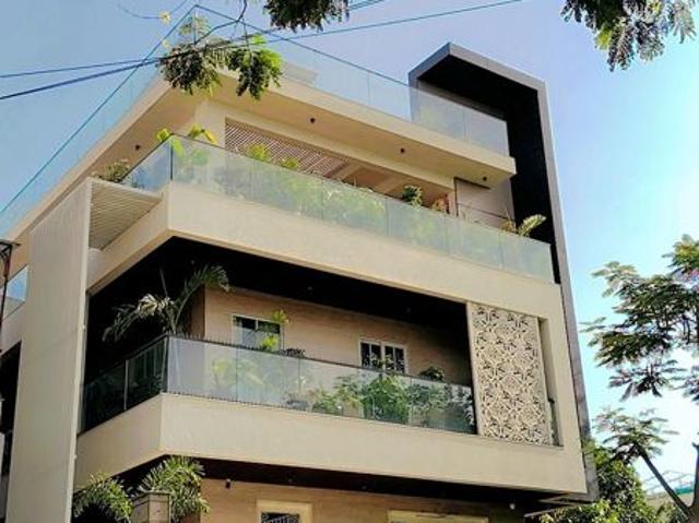 Resale | 3 BHK + Pooja Room,Servant Room,Study Room,Extra Room 1500 Sq.Ft. Villa in Bommasandra Industrial Estate