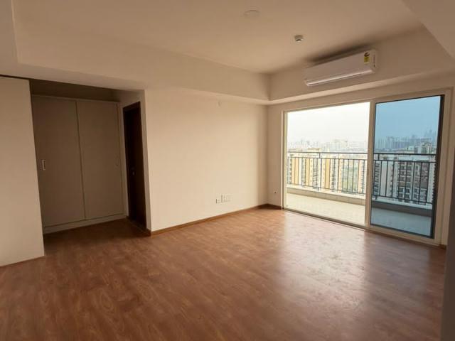 Resale | 3 BHK + Pooja Room,Servant Room,Study Room,Extra Room 1829 Sq.Ft. Apartment in Godrej Air Sector 85