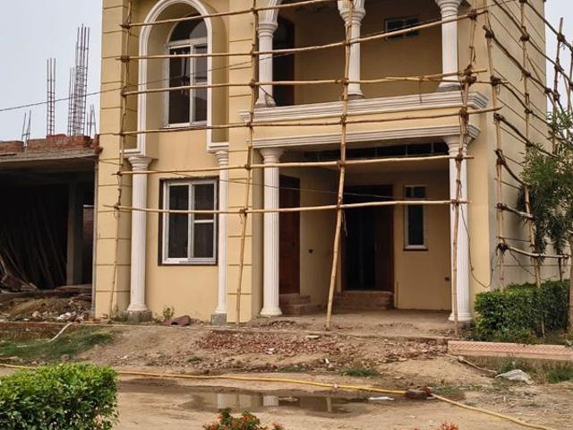 Resale | 3 BHK + Pooja Room,Servant Room,Study Room,Extra Room 1050 Sq.Ft. Villa in Deva Road