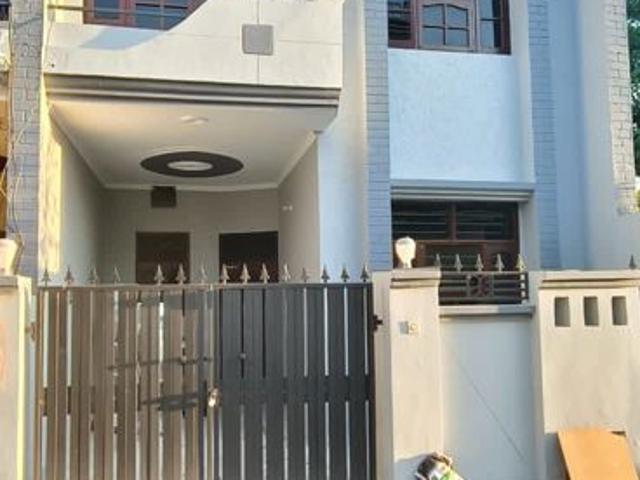 Resale | 3 BHK + Pooja Room,Servant Room,Study Room,Extra Room 110 Sq.Yd. Independent House in Garden Colony