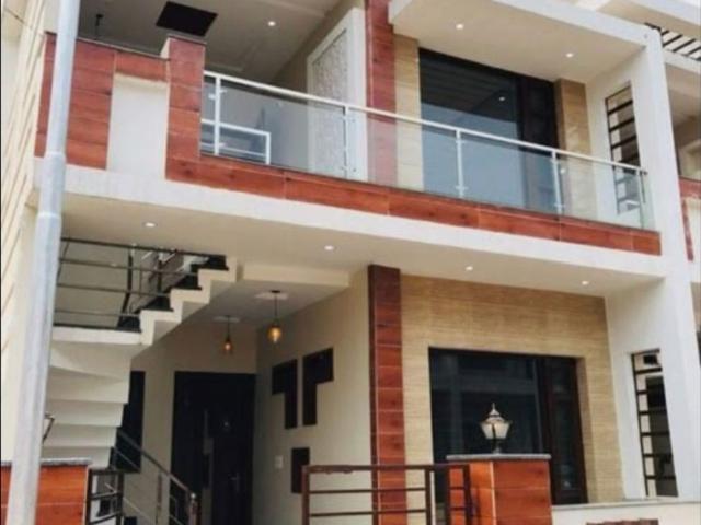 Resale | 3 BHK + Pooja Room,Servant Room,Study Room,Extra Room 1200 Sq.Ft. Villa in Bommasandra