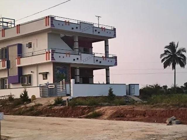 Resale | 3 BHK + Pooja Room,Servant Room,Study Room,Extra Room 1200 Sq.Ft. Villa in Jigani