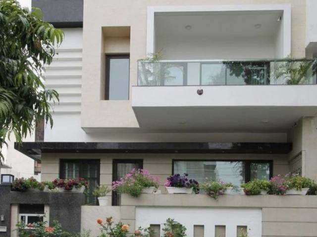 Resale | 3 BHK + Pooja Room,Servant Room,Study Room,Extra Room 1350 Sq.Ft. Villa in Anekal