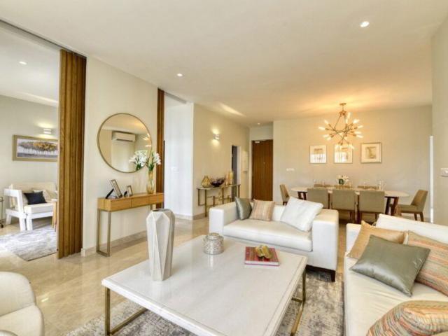 Resale | 3 BHK + Pooja Room,Servant Room,Study Room,Extra Room 2002 Sq.Ft. Apartment in Godrej Meridien