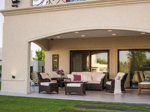 Resale | 3 BHK + Pooja Room,Servant Room,Study Room,Store Room 1500 Sq.Ft. Villa in Marsur