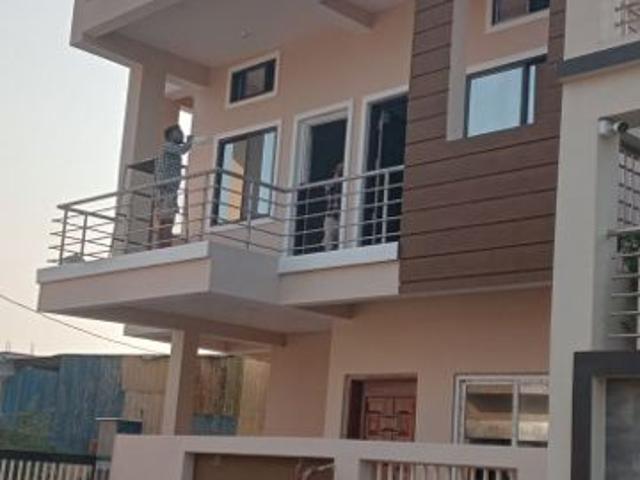 Resale | 3 BHK + Pooja Room,Study Room,Extra Room 1200 Sq.Ft. Villa in Bidadi