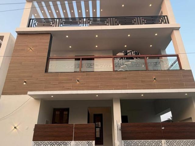 Resale | 3 BHK + Pooja Room,Study Room,Extra Room 1200 Sq.Ft. Villa in Bidadi