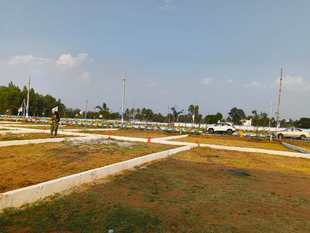 Resale | 3 BHK + Pooja Room,Study Room,Extra Room 1200 Sq.Ft. Villa in Premium Plots And Villas