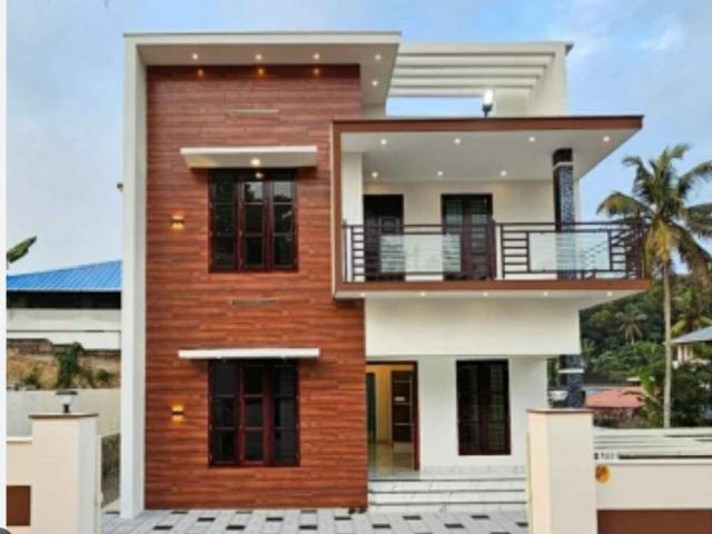 Resale | 3 BHK + Pooja Room,Study Room,Extra Room 1200 Sq.Ft. Villa in Sp Luxury Villa