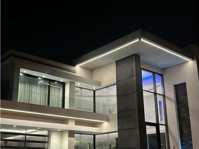 Resale | 3 BHK + Pooja Room,Study Room,Extra Room 1350 Sq.Ft. Villa in Bommasandra