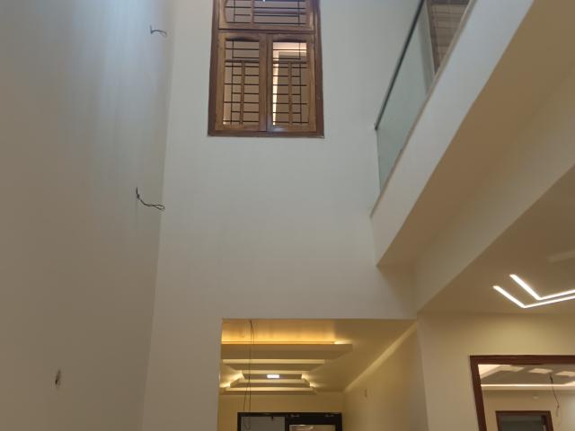 Resale | 3 BHK + Pooja Room,Study Room,Extra Room 1850 Sq.Ft. Villa in Gomti Nagar