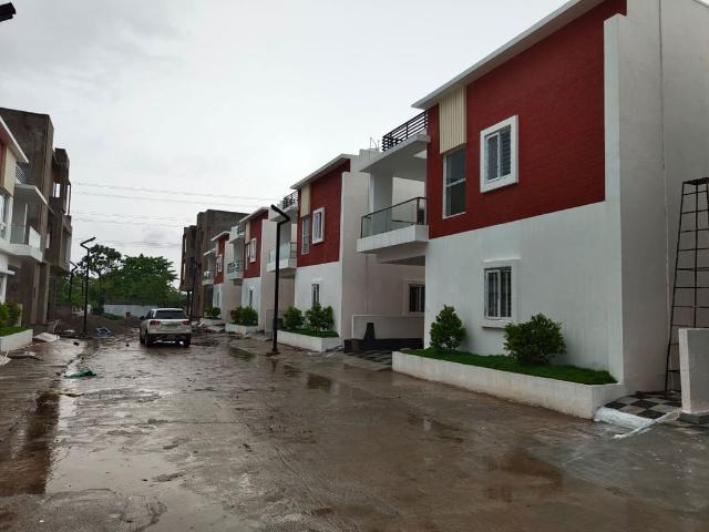 Resale | 3 BHK + Pooja Room,Study Room,Extra Room 1900 Sq.Ft. Villa in Shankarpalli