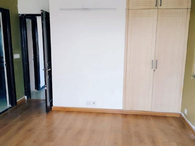 Resale | 3 BHK + Pooja Room,Study Room,Extra Room 878 Sq.Ft. Apartment in BPTP The Resort