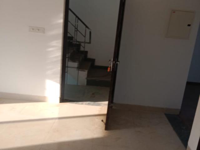 Resale | 3 BHK + Pooja Room,Study Room,Extra Room 883 Sq.Ft. Apartment in BPTP Park Elite Floors