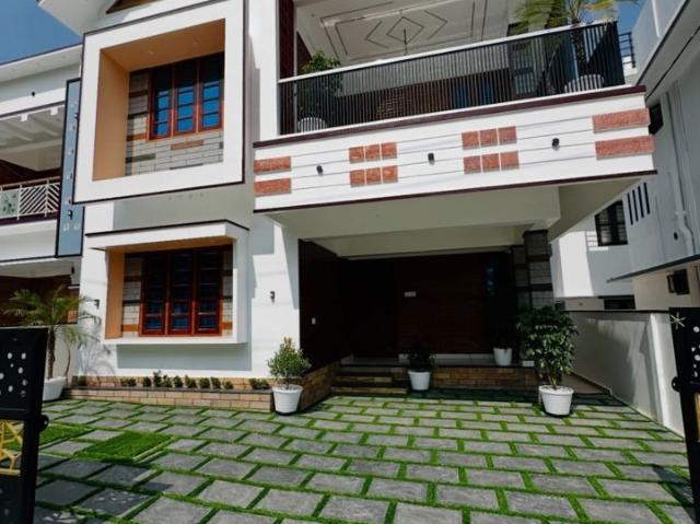 Resale | 3 BHK + Pooja Room,Study Room,Extra Room 960 Sq.Ft. Villa in Bidadi
