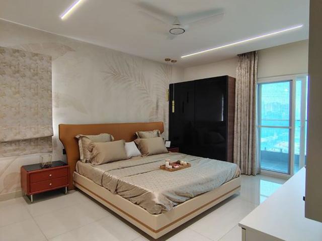 Resale | 3 BHK + Pooja Room,Study Room,Extra Room,Basement,Store Room 2100 Sq.Ft. Apartment in Vasavi Sreenivasam