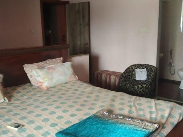 Resale | 3 BHK + Pooja Room,Study Room,Extra Room,Store Room 1200 Sq.Ft. Apartment in Raheja Garden Estate