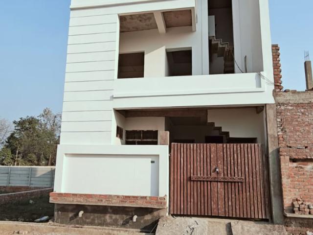 Resale | 3 BHK + Pooja Room,Study Room 1550 Sq.Ft. Villa in Gomti Nagar