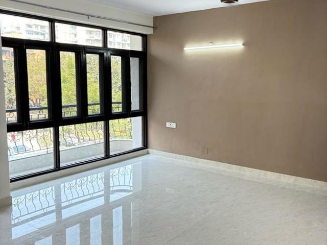 Resale | 3 BHK + Pooja Room,Study Room 1600 Sq.Ft. Apartment in Dwarka