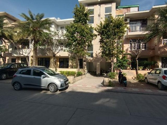 Resale | 3 BHK + Pooja Room,Study Room 1725 Sq.Ft. Apartment in Omaxe New Chandigarh