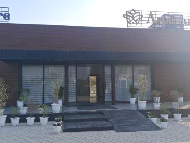 Resale | 3 BHK + Pooja Room,Study Room 1900 Sq.Ft. Apartment in Sector 82