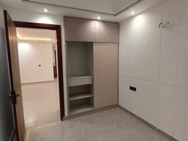 Resale | 3 BHK + Pooja Room,Study Room 1000 Sq.Ft. Apartment in IGI Airport Area